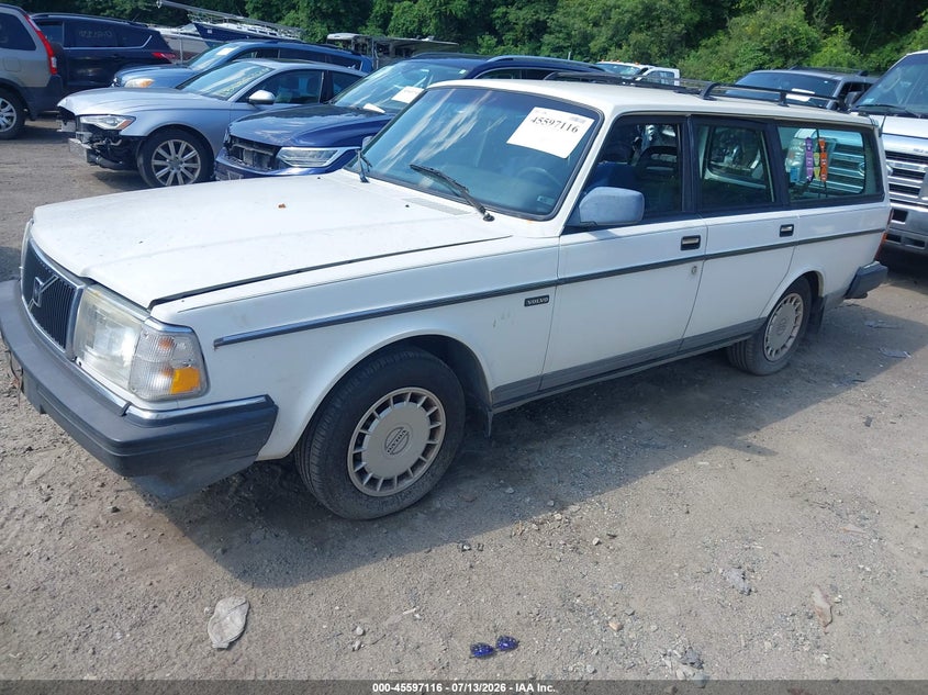 1991 Volvo 240 VIN YV1AA8852M1889863 IAAI salvage auction — NORMAL WEAR, Clear (Massachusetts), sold $25 on 2026-07-21 (photo 2)
