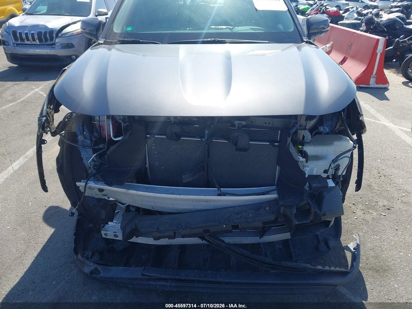 2022 Toyota Highlander VIN 5TDHZRAH5NS136484 IAAI salvage auction — FRONT END, Salvage (California), sold $13,200 on 2026-08-01 (photo 6)