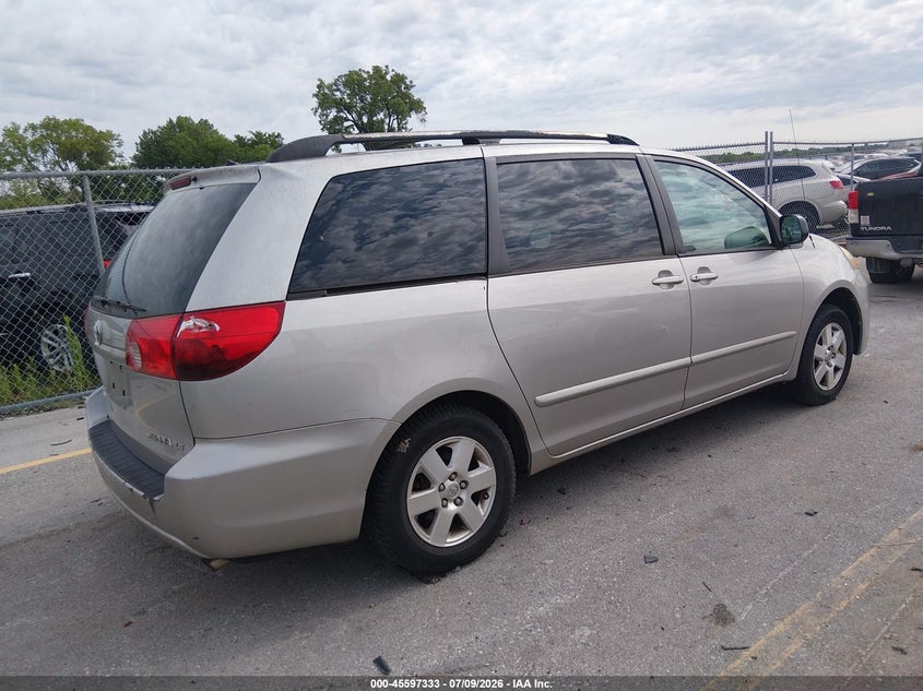 2009 Toyota Sienna VIN 5TDZK23C19S242437 IAAI salvage auction — NORMAL WEAR, Regular Certificate (Iowa), sold $525 on 2026-07-21 (photo 4)