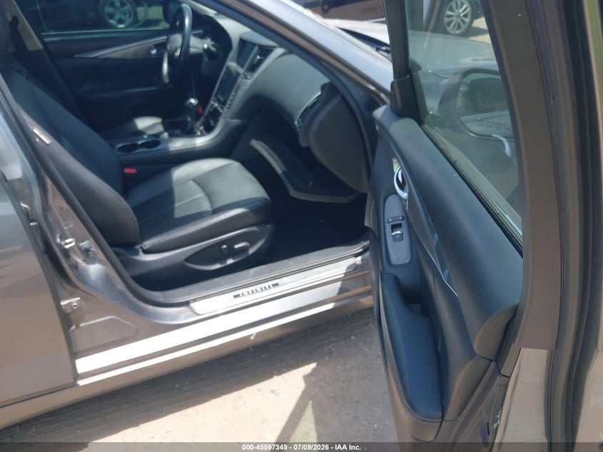2016 Infiniti Q50 VIN JN1EV7AP3GM304022 IAAI salvage auction — REAR END, Wait Title, sold $525 on 2026-08-23 (photo 5)