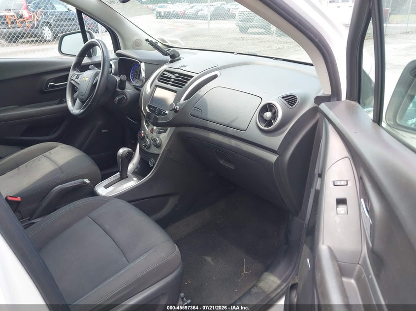 2016 Chevrolet Trax VIN KL7CJLSB5GB762147 IAAI salvage auction — NORMAL WEAR, Clear (New York), sold $475 on 2026-07-28 (photo 5)