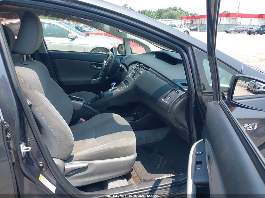 2014 Toyota Prius VIN JTDKN3DP4E3050263 IAAI salvage auction — NORMAL WEAR, Clear (Maryland), sold $825 on 2026-07-23 (photo 5)
