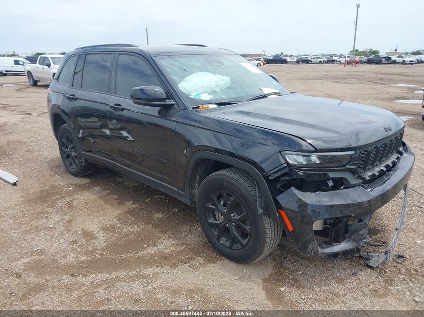 2025 Jeep Grand cherokee VIN 1C4RJGAGXS8752799 — IAAI salvage auction photo