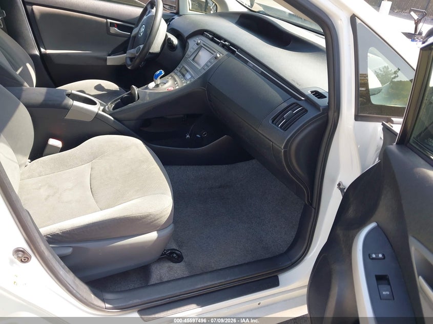2013 Toyota Prius VIN JTDKN3DU6D5633698 IAAI salvage auction — LEFT FRONT, Salvage (California), sold $1,350 on 2026-07-29 (photo 5)