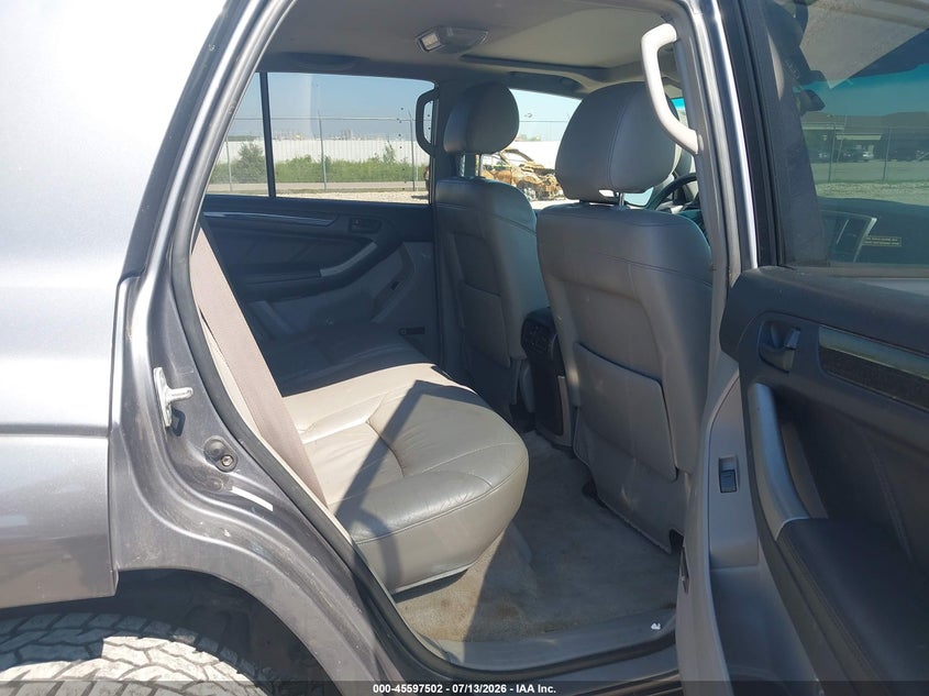 2004 Toyota 4runner VIN JTEBT17R040040655 IAAI salvage auction — NORMAL WEAR, Clear-Endorsement (Wisconsin), sold $25 on 2026-07-23 (photo 8)