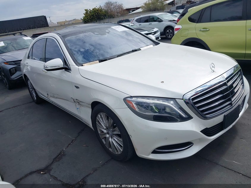 2014 Mercedes-benz S-klasse VIN WDDUG8CB1EA012903 IAAI salvage auction — SIDE, Salvage Title, sold $9,300 on 2026-08-12 (photo 1)