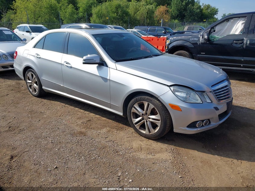 2010 Mercedes-benz E-class VIN WDDHF8HB4AA246427 IAAI salvage auction — NORMAL WEAR, Clear (Illinois), sold $1,150 on 2026-07-15 (photo 1)