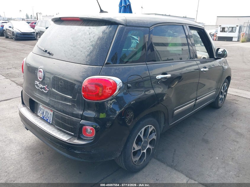 2014 Fiat 500l VIN ZFBCFACH3EZ005153 IAAI salvage auction — SIDE, Salvage Title, sold $550 on 2026-08-12 (photo 4)