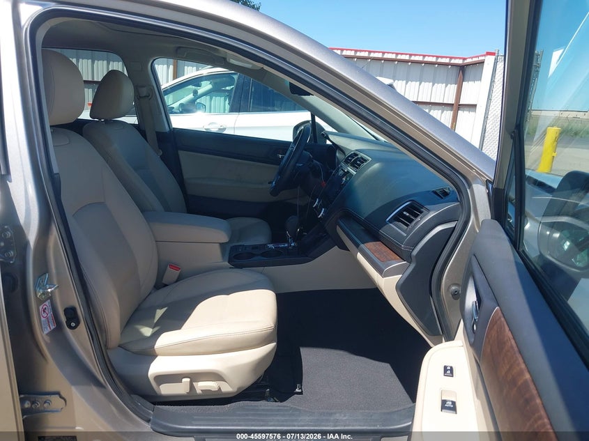 2018 Subaru Outback VIN 4S4BSANC0J3378696 IAAI salvage auction — SIDE, Salvage Title, sold $5,500 on 2026-08-20 (photo 5)