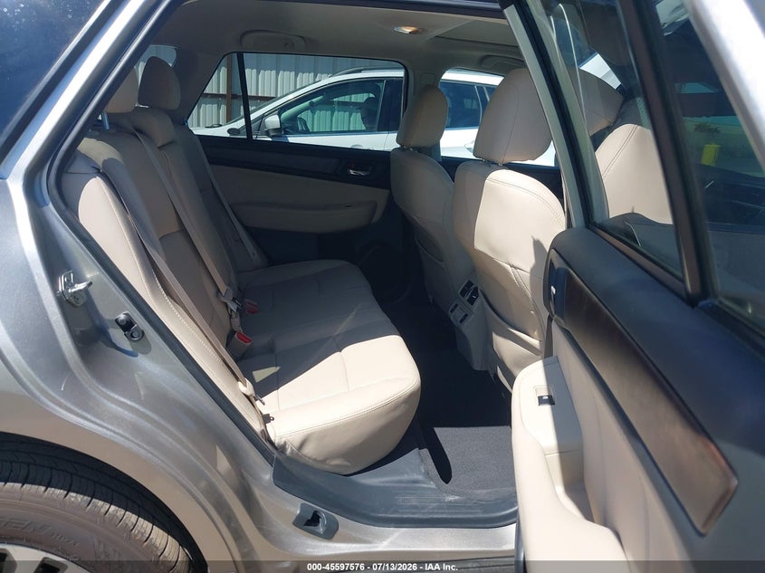 2018 Subaru Outback VIN 4S4BSANC0J3378696 IAAI salvage auction — SIDE, Salvage Title, sold $5,500 on 2026-08-20 (photo 8)