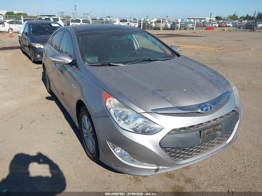 2011 Hyundai Sonata hybrid VIN KMHEC4A41BA003827 IAAI salvage auction — NORMAL WEAR, Clear - Dealer Only (California), sold $1,000 on 2026-07-29 (photo 1)
