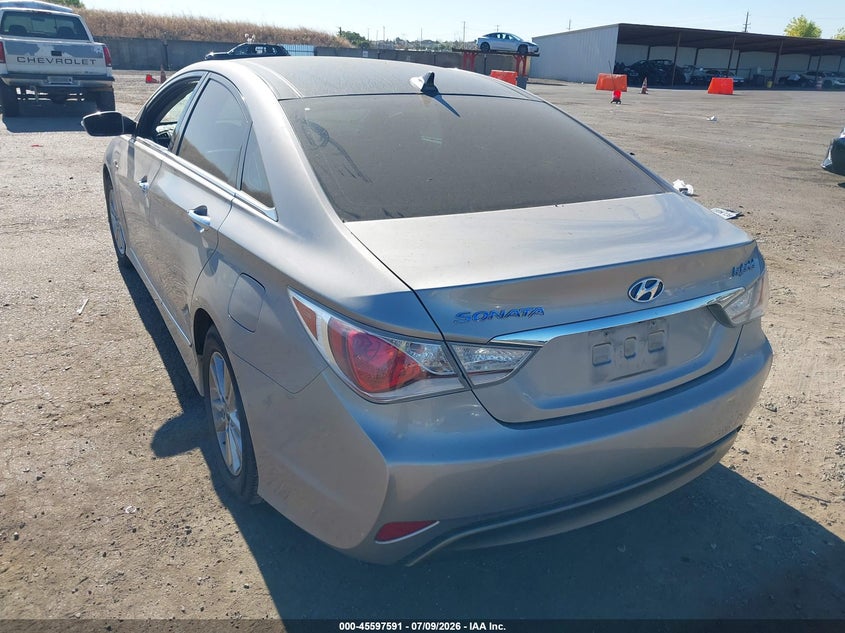 2011 Hyundai Sonata hybrid VIN KMHEC4A41BA003827 IAAI salvage auction — NORMAL WEAR, Clear - Dealer Only (California), sold $1,000 on 2026-07-29 (photo 3)