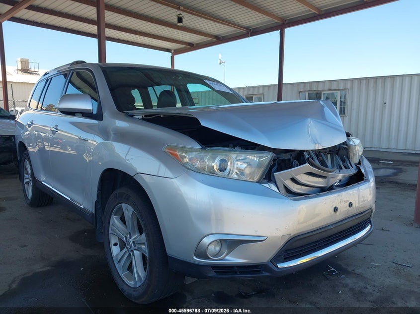 2012 Toyota Highlander VIN 5TDYK3EH2CS081694 IAAI salvage auction — FRONT END, Salvage (California), sold $2,900 on 2026-07-28 (photo 1)