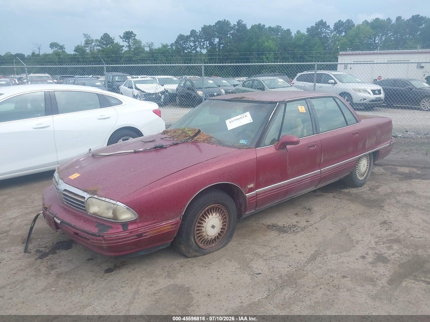 1995 Oldsmobile 98 VIN 1G3CX52K7S4321758 IAAI salvage auction — SIDE, Clear (Virginia), sold $275 on 2026-07-17 (photo 2)