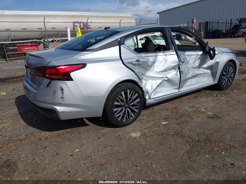 2026 Nissan Altima VIN 1N4BL4DV5TN319288 IAAI salvage auction — SIDE, Certificate Of Destruction (Florida), sold $4,850 on 2026-07-19 (photo 4)