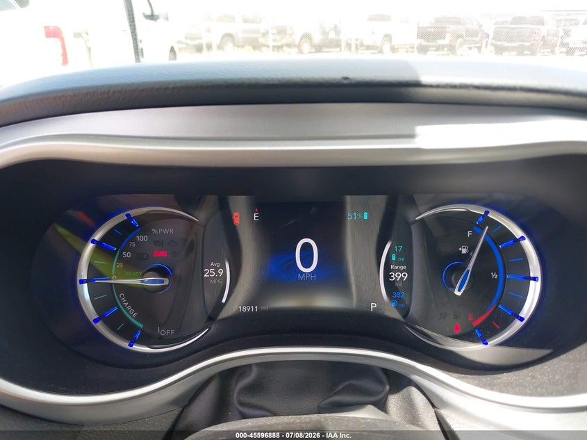 2017 Chrysler Pacifica VIN 2C4RC1H73HR837316 IAAI salvage auction — NORMAL WEAR, Sf97 (Hawaii), sold $8,000 on 2026-07-28 (photo 7)