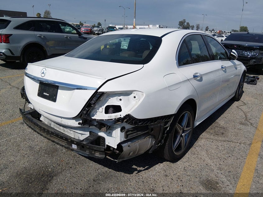 2017 Mercedes-benz E-klasse VIN WDDZF4JB2HA088297 IAAI salvage auction — FRONT & REAR, Salvage (California), sold $6,100 on 2026-07-28 (photo 4)