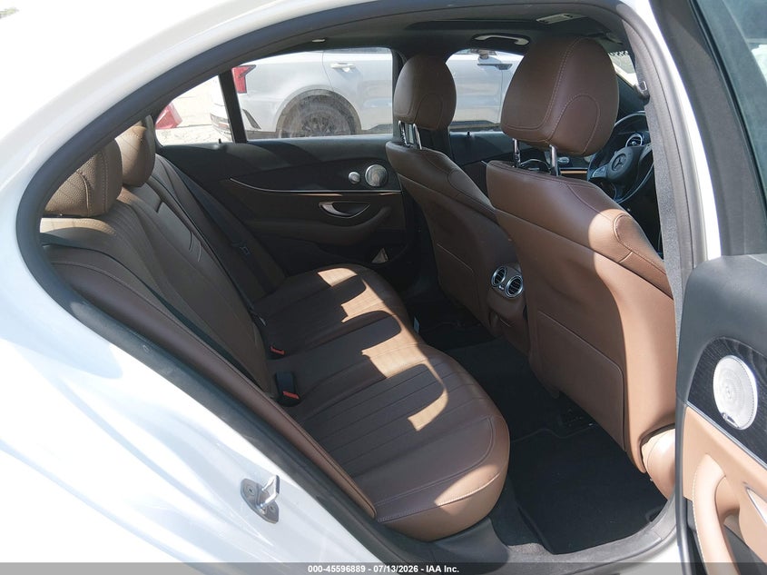 2017 Mercedes-benz E-klasse VIN WDDZF4JB2HA088297 IAAI salvage auction — FRONT & REAR, Salvage (California), sold $6,100 on 2026-07-28 (photo 8)