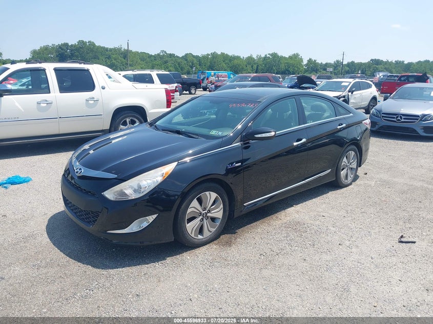 2015 Hyundai Sonata hybrid VIN KMHEC4A45FA128030 IAAI salvage auction — NORMAL WEAR, Clear (Pennsylvania), sold $475 on 2026-07-30 (photo 2)