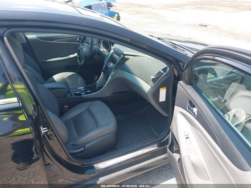 2015 Hyundai Sonata hybrid VIN KMHEC4A45FA128030 IAAI salvage auction — NORMAL WEAR, Clear (Pennsylvania), sold $475 on 2026-07-30 (photo 5)