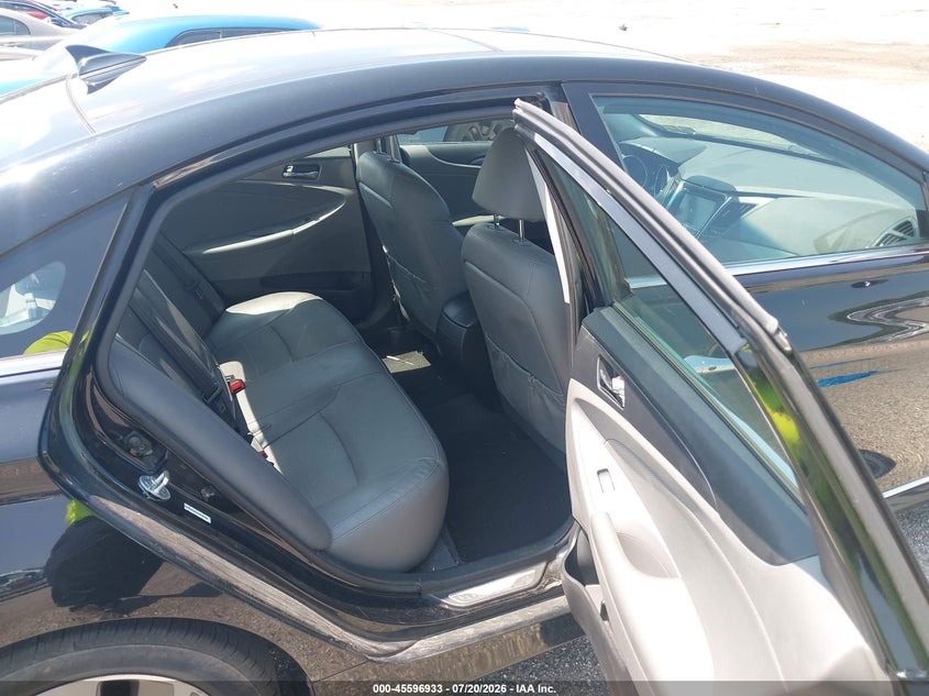 2015 Hyundai Sonata hybrid VIN KMHEC4A45FA128030 IAAI salvage auction — NORMAL WEAR, Clear (Pennsylvania), sold $475 on 2026-07-30 (photo 8)