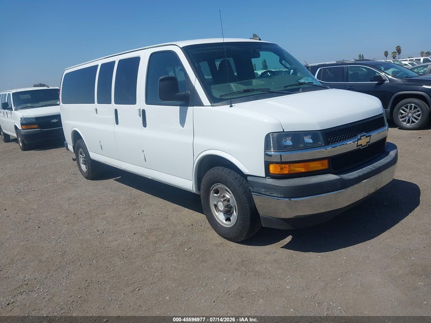 2018 Chevrolet Express 3500 VIN 1GAZGPFG6J1300405 — IAAI salvage auction photo