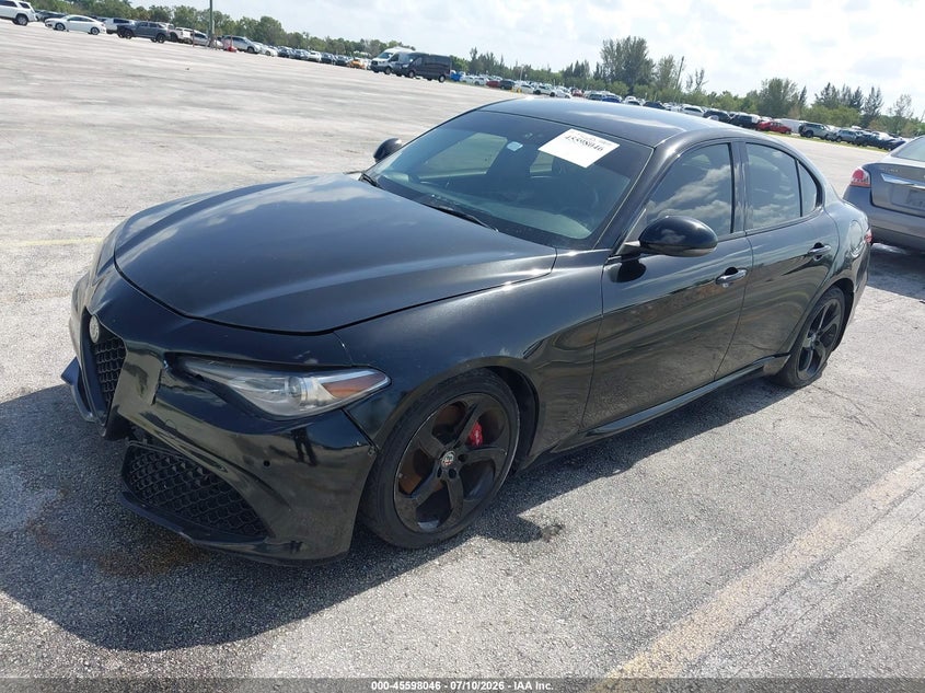 2018 Alfa romeo Giulia VIN ZARFAEBN1J7566504 IAAI salvage auction — NORMAL WEAR, Clear (Florida), sold $525 on 2026-08-13 (photo 2)