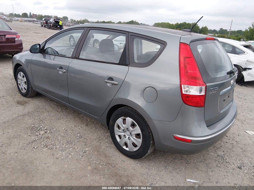 2010 Hyundai Elantra VIN KMHDB8AE0AU075601 IAAI salvage auction — NORMAL WEAR, Clear (Pennsylvania), sold $500 on 2026-07-11 (photo 3)