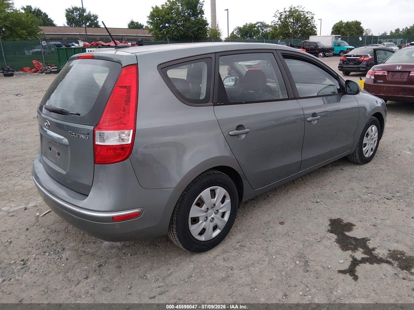 2010 Hyundai Elantra VIN KMHDB8AE0AU075601 IAAI salvage auction — NORMAL WEAR, Clear (Pennsylvania), sold $500 on 2026-07-11 (photo 4)