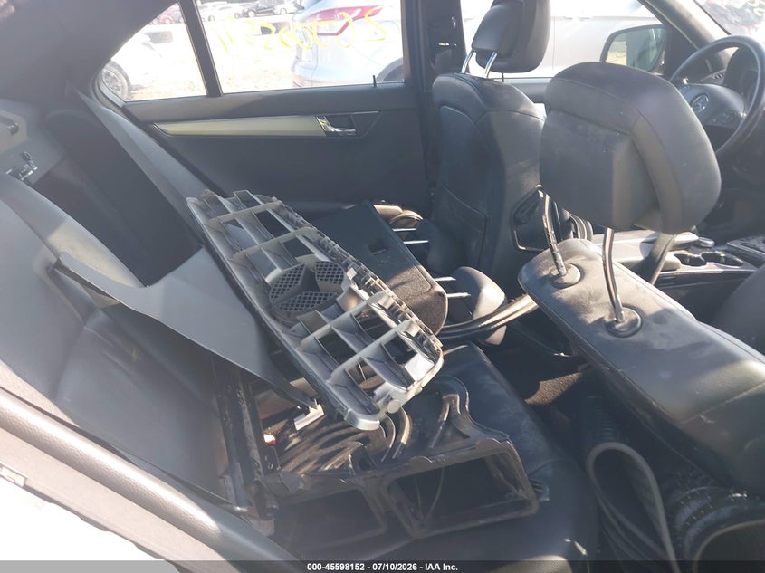 2009 Mercedes-benz C class VIN WDDGF81X69R071709 IAAI salvage auction — LEFT & RIGHT, Bill Of Sale (New York), sold $150 on 2026-08-11 (photo 8)