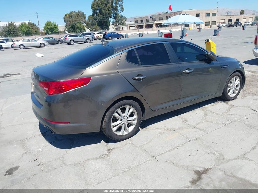 2013 Kia Optima VIN 5XXGM4A73DG193397 IAAI salvage auction — NORMAL WEAR, Salvage Title - Dealer (California), sold $1,000 on 2026-07-20 (photo 4)