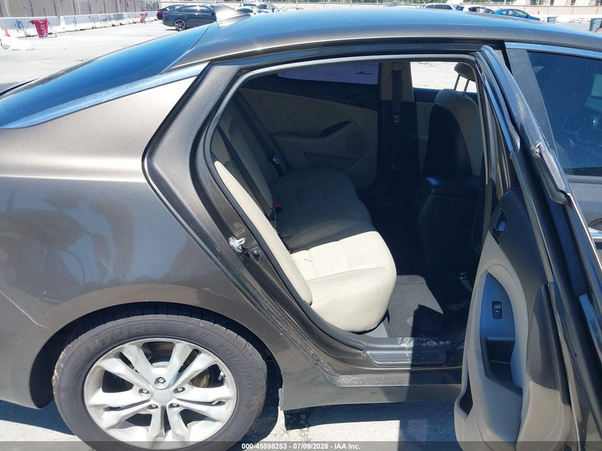 2013 Kia Optima VIN 5XXGM4A73DG193397 IAAI salvage auction — NORMAL WEAR, Salvage Title - Dealer (California), sold $1,000 on 2026-07-20 (photo 8)