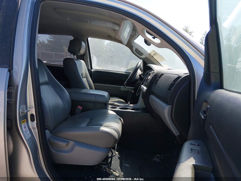 2012 Toyota Tundra VIN 5TFEM5F17CX037775 IAAI salvage auction — NORMAL WEAR, Clear (Massachusetts), sold $1,500 on 2026-07-20 (photo 5)