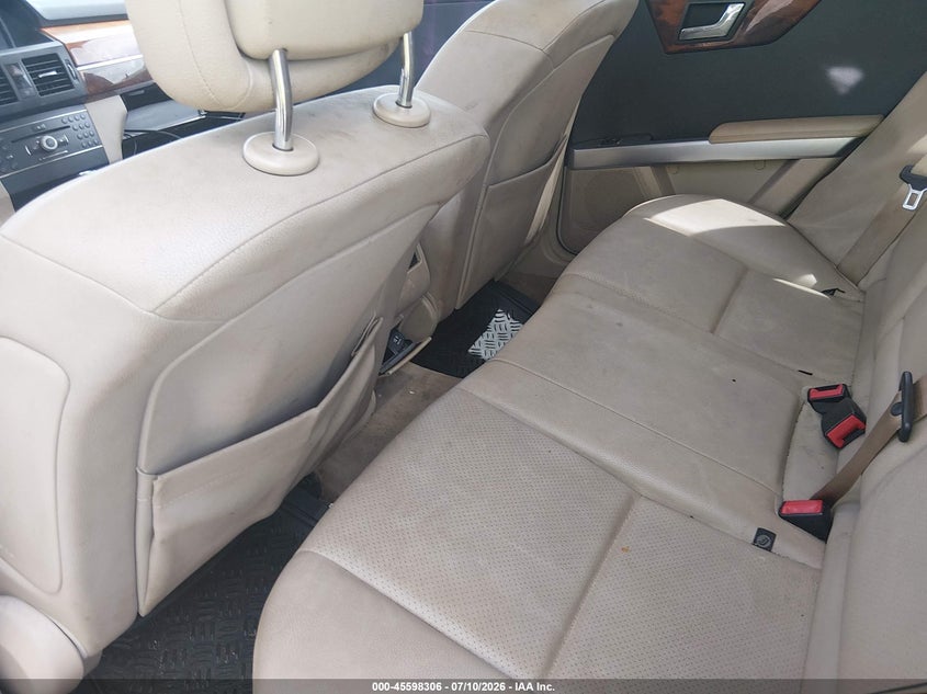 2010 Mercedes-benz Glk-class VIN WDCGG8HB5AF309857 IAAI salvage auction — NORMAL WEAR, Repossession Paperwork (South Carolina), sold $725 on 2026-08-04 (photo 8)