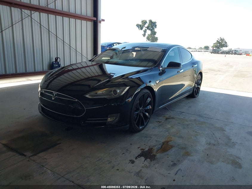 2013 Tesla Model s VIN 5YJSA1CGXDFP12933 IAAI salvage auction — RIGHT FRONT, Clear (Montana), sold $1,350 on 2026-07-28 (photo 2)