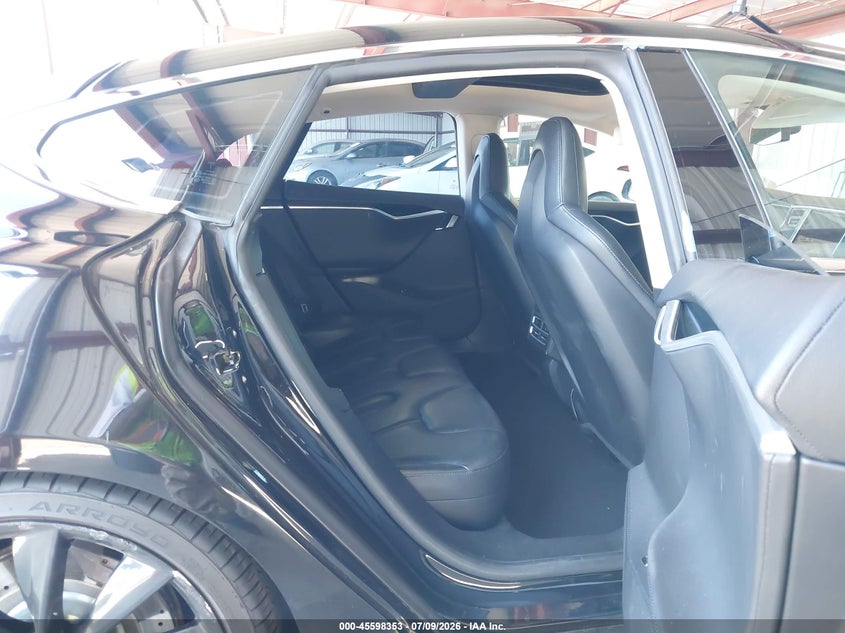 2013 Tesla Model s VIN 5YJSA1CGXDFP12933 IAAI salvage auction — RIGHT FRONT, Clear (Montana), sold $1,350 on 2026-07-28 (photo 8)
