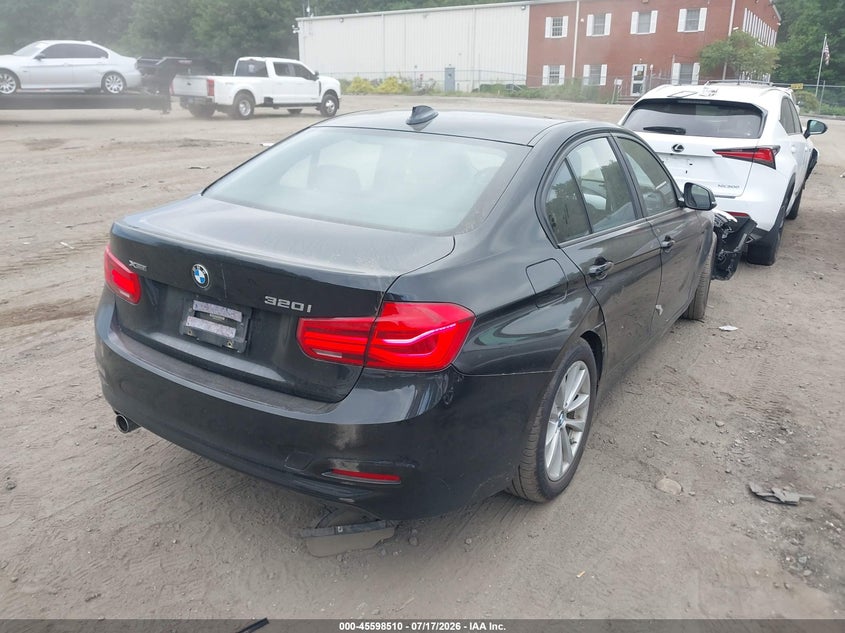 2018 BMW 3er VIN WBA8A3C56JA494754 IAAI salvage auction — RIGHT FRONT, Wait Title, sold $5,200 on 2026-08-18 (photo 4)