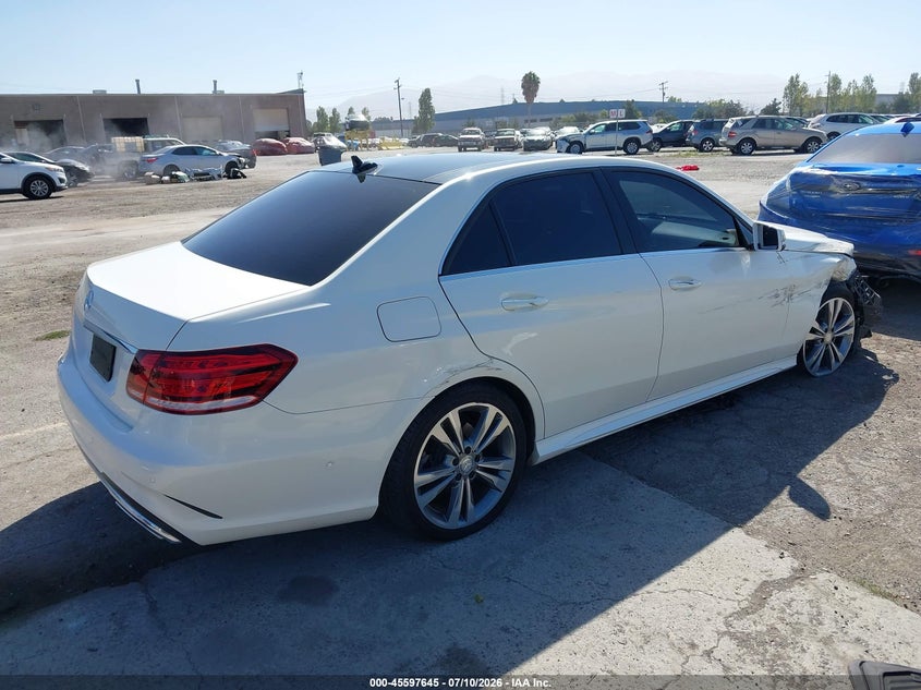 2016 Mercedes-benz E-klasse VIN WDDHF5KB4GB259396 IAAI salvage auction — RIGHT FRONT, Salvage (California), sold $3,900 on 2026-08-11 (photo 4)