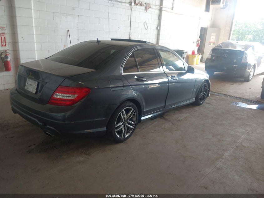 2013 Mercedes-benz C-klasse VIN WDDGF8AB8DR245325 IAAI salvage auction — NORMAL WEAR, Clear (Montana), sold $1,475 on 2026-08-13 (photo 4)