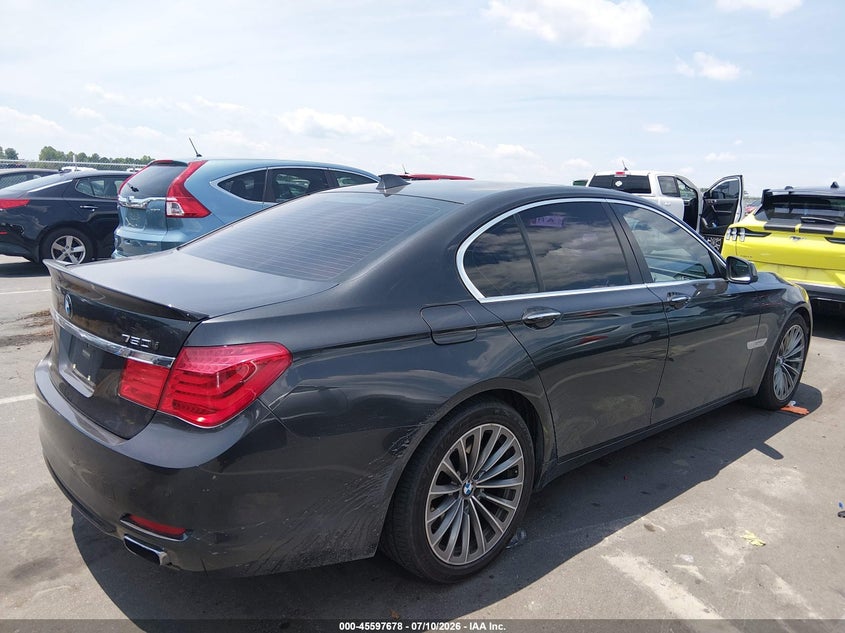 2009 BMW 7 series VIN WBAKA835X9CY34877 IAAI salvage auction — NORMAL WEAR, Clear (North Carolina), sold $1,500 on 2026-07-15 (photo 4)