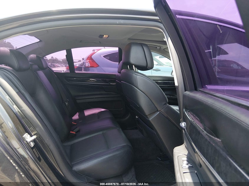 2009 BMW 7 series VIN WBAKA835X9CY34877 IAAI salvage auction — NORMAL WEAR, Clear (North Carolina), sold $1,500 on 2026-07-15 (photo 8)