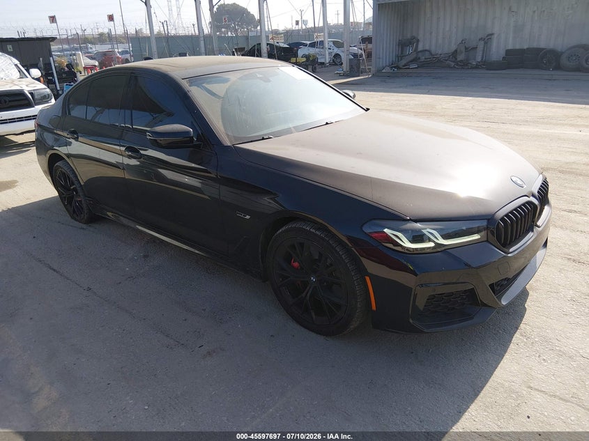 2023 BMW 5er VIN WBA13AG08PCM63422 — IAAI salvage auction photo