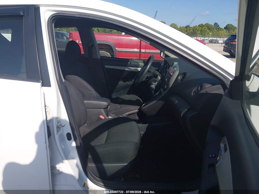2009 Pontiac Vibe VIN 5Y2SP67059Z444562 IAAI salvage auction — NORMAL WEAR, Clear (Tennessee), sold $300 on 2026-07-15 (photo 5)