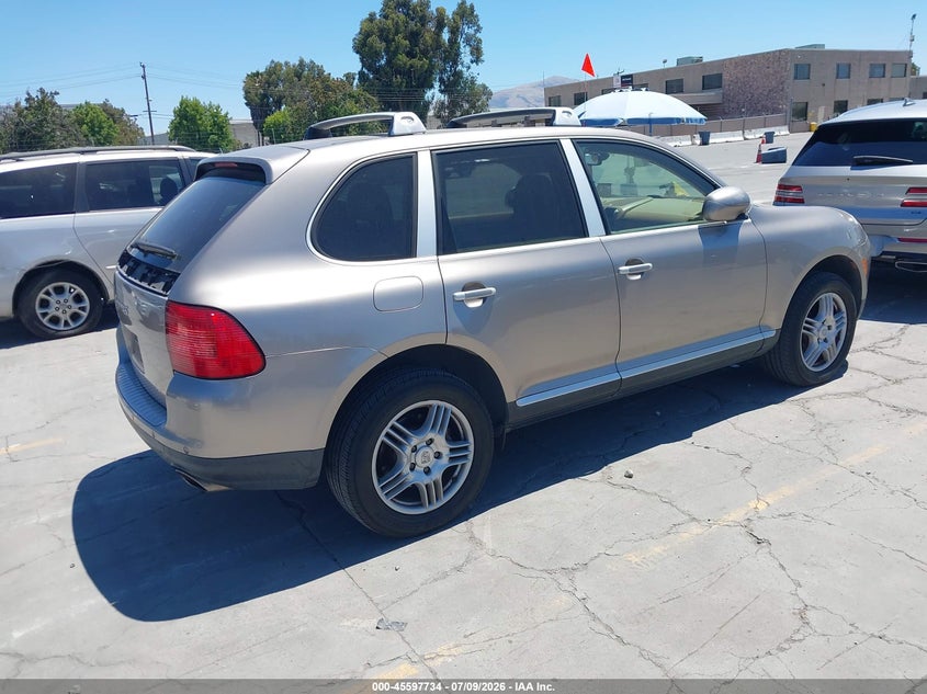 2004 Porsche Cayenne VIN WP1AB29P74LA66235 IAAI salvage auction — REAR END, Salvage Title - Dealer (California), sold $200 on 2026-07-29 (photo 4)