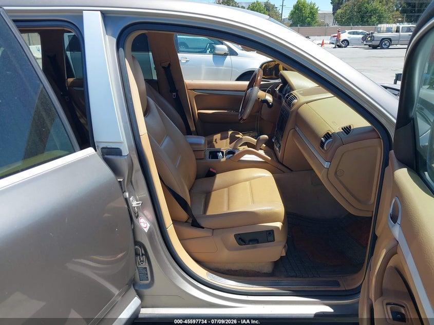 2004 Porsche Cayenne VIN WP1AB29P74LA66235 IAAI salvage auction — REAR END, Salvage Title - Dealer (California), sold $200 on 2026-07-29 (photo 5)