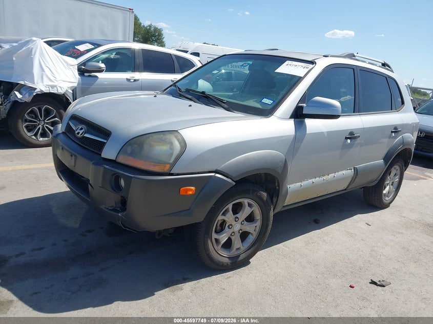 2009 Hyundai Tucson VIN KM8JN12D29U113669 IAAI salvage auction — NORMAL WEAR, Clear (Texas), sold $250 on 2026-07-30 (photo 2)