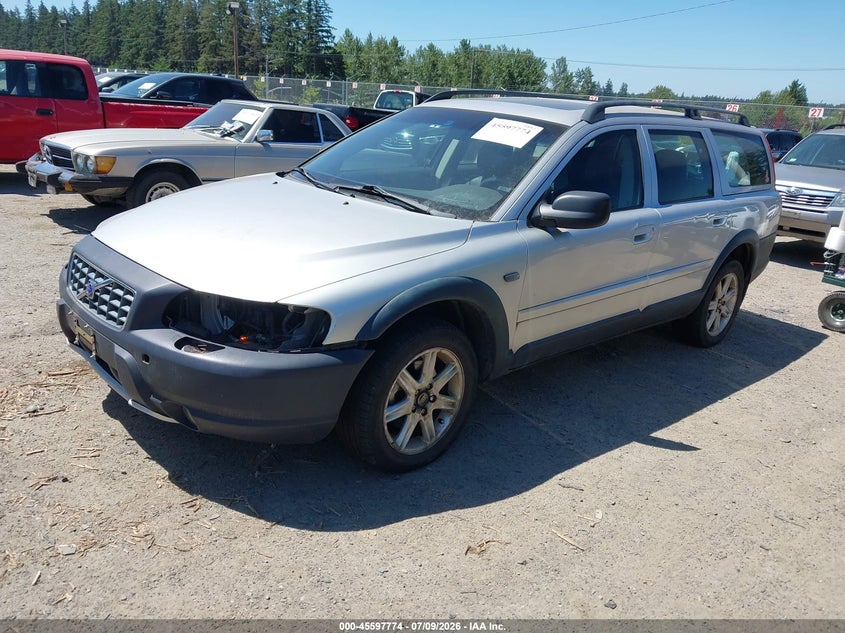 2002 Volvo V70 VIN YV1SZ58D521068854 IAAI salvage auction — NORMAL WEAR, Clear (Washington), sold $375 on 2026-07-29 (photo 2)