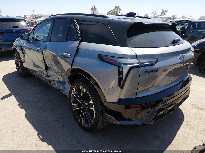 2025 Chevrolet Blazer ev VIN 3GNKDERL1SS247103 IAAI salvage auction — SIDE, Salvage Title, sold $10,600 on 2026-07-31 (photo 3)