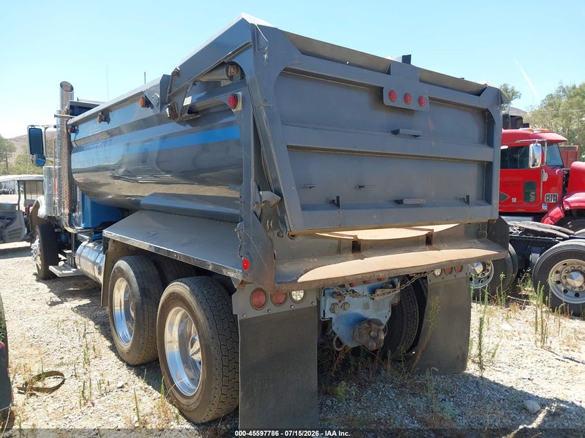 2019 Peterbilt 389 VIN 1NPXL49X5KD612695 IAAI salvage auction — ROLLOVER, Salvage (California), sold $19,200 on 2026-08-26 (photo 3)
