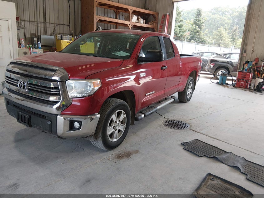 2016 Toyota Tundra VIN 5TFUW5F11GX497820 IAAI salvage auction — RIGHT FRONT, Clear (Wisconsin), sold $6,100 on 2026-07-29 (photo 2)